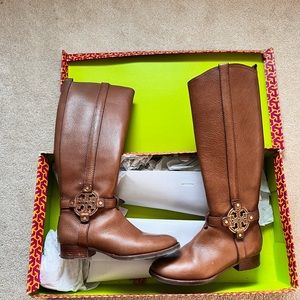 Preowned Tory Burch boots